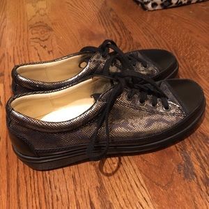 Pure Wellness sneakers